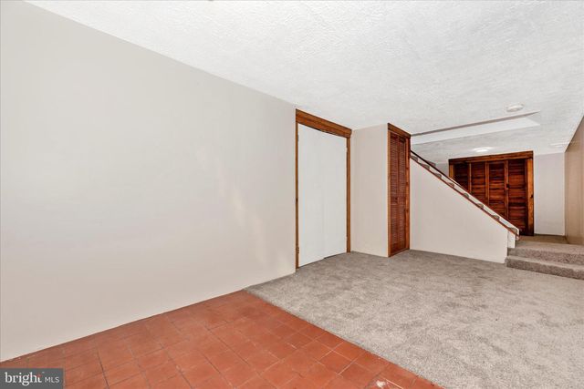 25304 CLEARWATER DR, Damascus, MD 20872