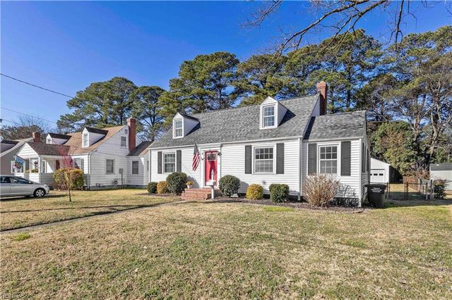 4 Montgomery ST, Portsmouth, VA 23707