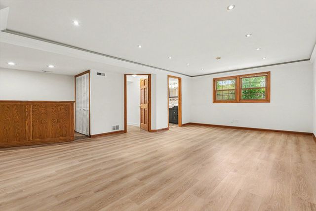 6351 W 124th Place, Palos Heights, IL 60463