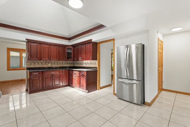 6351 W 124th Place, Palos Heights, IL 60463