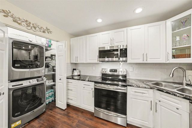 12405 EAGLESWOOD DRIVE B, Hudson, FL 34667