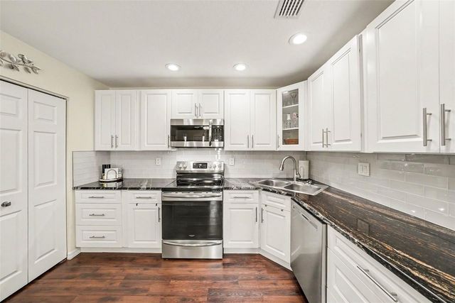 12405 EAGLESWOOD DRIVE B, Hudson, FL 34667