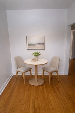 6855 S Crandon Avenue 2, Chicago, IL 60649