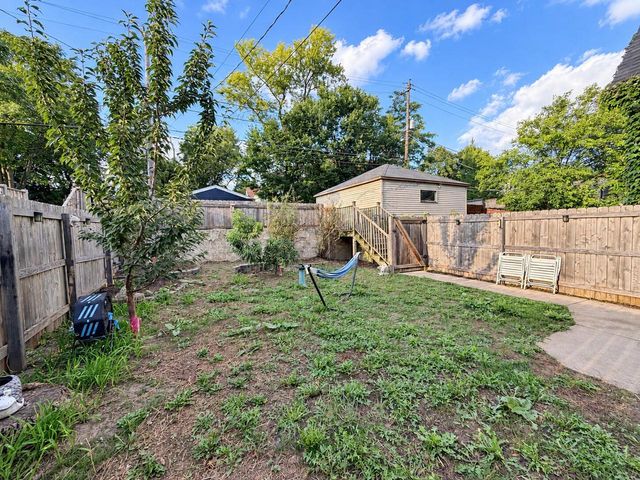 4812 W Vliet STREET, Milwaukee, WI 53208