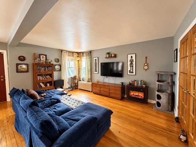 4812 W Vliet STREET, Milwaukee, WI 53208