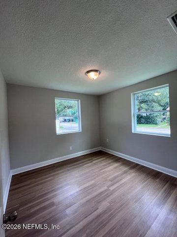 2550 WILCOX Court, Jacksonville, FL 32207