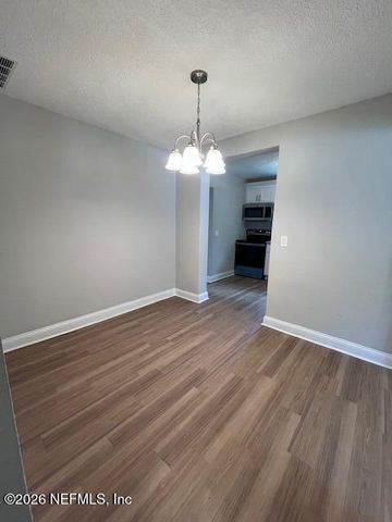 2550 WILCOX Court, Jacksonville, FL 32207
