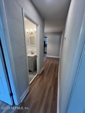 2550 WILCOX Court, Jacksonville, FL 32207