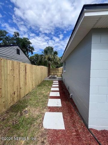 2550 WILCOX Court, Jacksonville, FL 32207