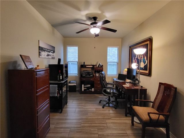 2526 Las Estrellas St, Corpus Christi, TX 78414