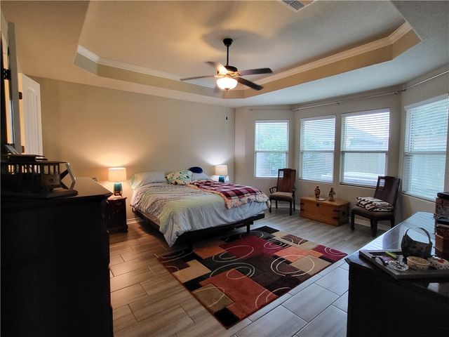 2526 Las Estrellas St, Corpus Christi, TX 78414
