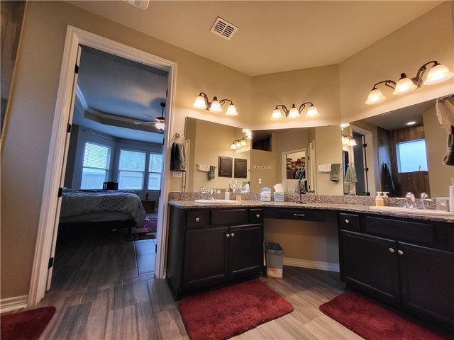 2526 Las Estrellas St, Corpus Christi, TX 78414
