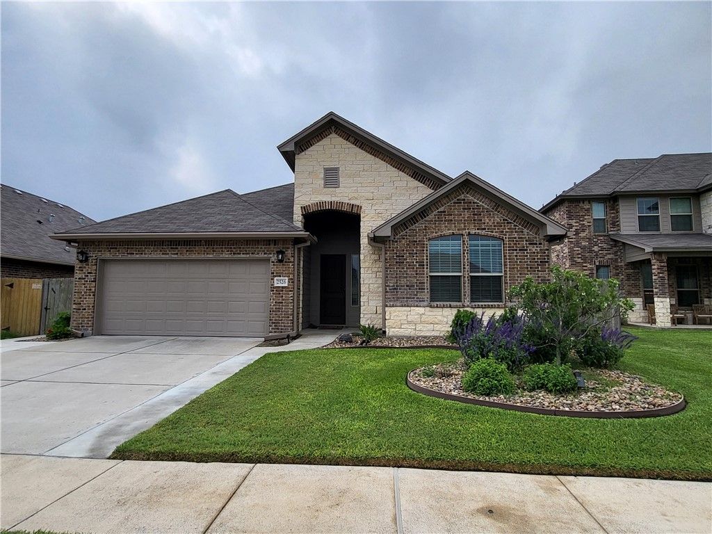2526 Las Estrellas St, Corpus Christi, TX 78414
