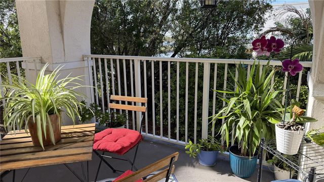 11605 NW 89th St 220, Doral, FL 33178
