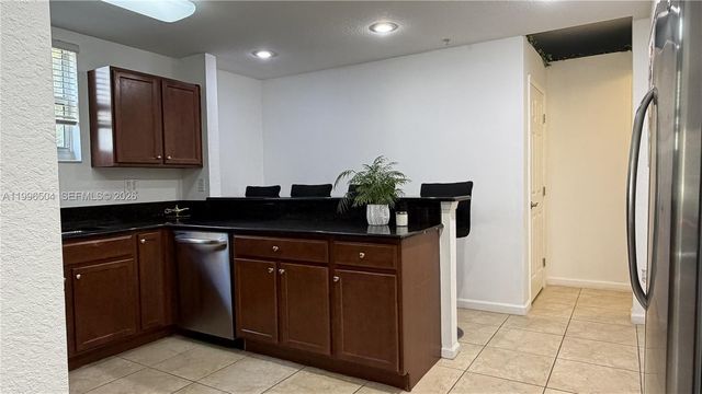 11605 NW 89th St 220, Doral, FL 33178