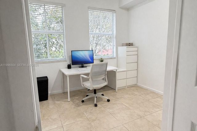 11605 NW 89th St 220, Doral, FL 33178