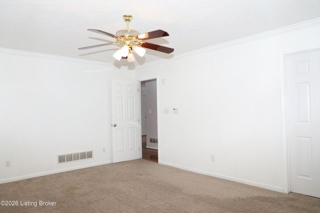 12016 Hudson View Ct, Louisville, KY 40299