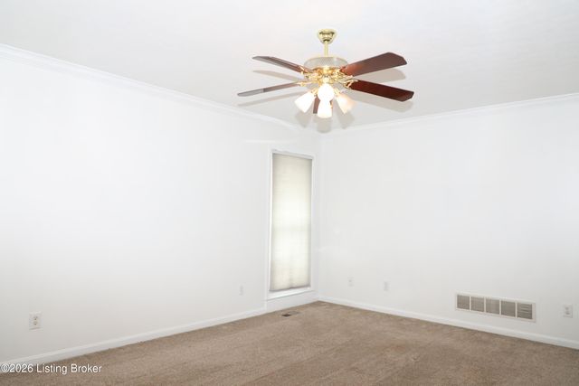 12016 Hudson View Ct, Louisville, KY 40299