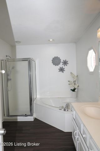 12016 Hudson View Ct, Louisville, KY 40299