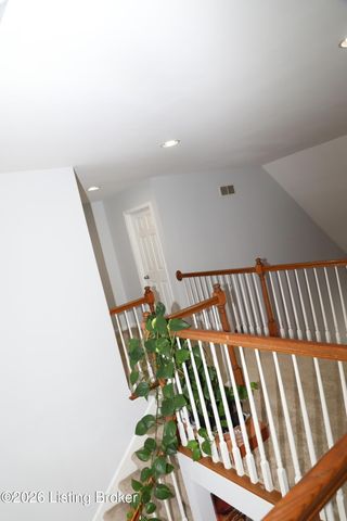 12016 Hudson View Ct, Louisville, KY 40299