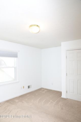 12016 Hudson View Ct, Louisville, KY 40299