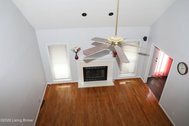 12016 Hudson View Ct, Louisville, KY 40299