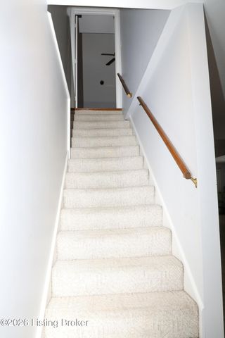 12016 Hudson View Ct, Louisville, KY 40299