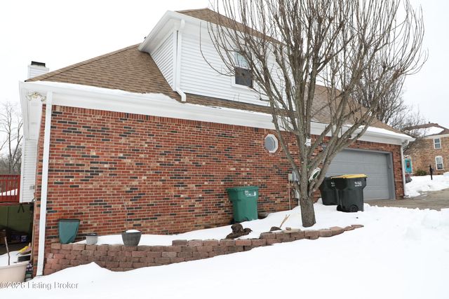 12016 Hudson View Ct, Louisville, KY 40299