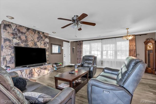 21769 Ulrich Street, Clinton Township, MI 48036