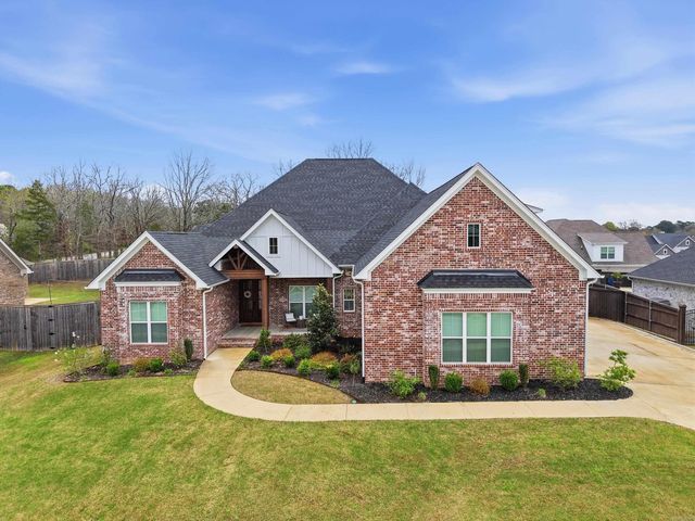 1750 Pearce Dr, Conway, AR 72034