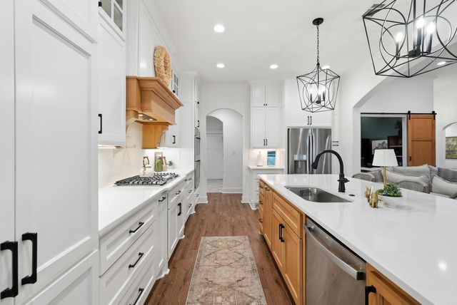 1750 Pearce Dr, Conway, AR 72034