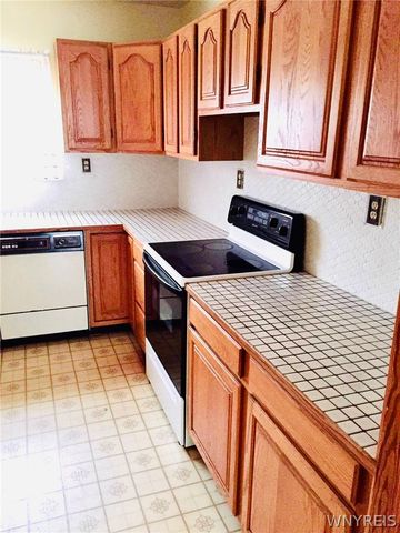 224 Ivyhurst Circle, Amherst, NY 14226