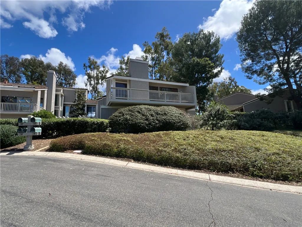 8 Valley View, Irvine, CA 92612