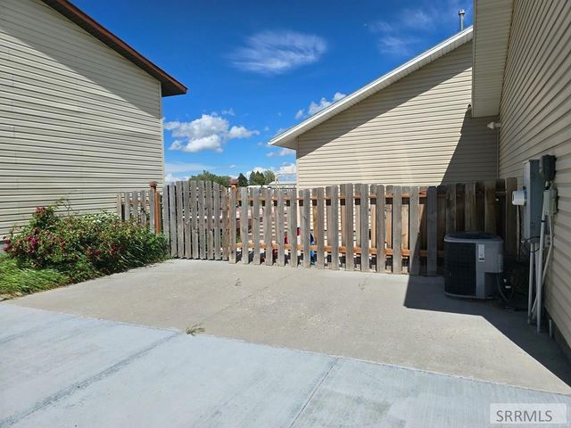 3927 E 400 N, Rigby, ID 83442