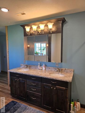 3927 E 400 N, Rigby, ID 83442