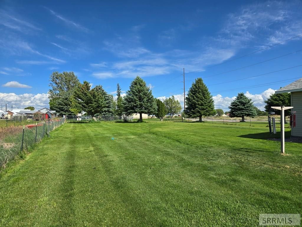 Image 41 of property listing at 3927 E 400 N, Rigby, ID 83442