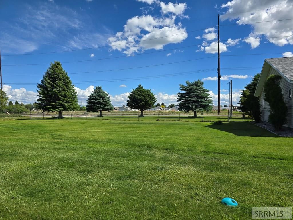 Image 43 of property listing at 3927 E 400 N, Rigby, ID 83442