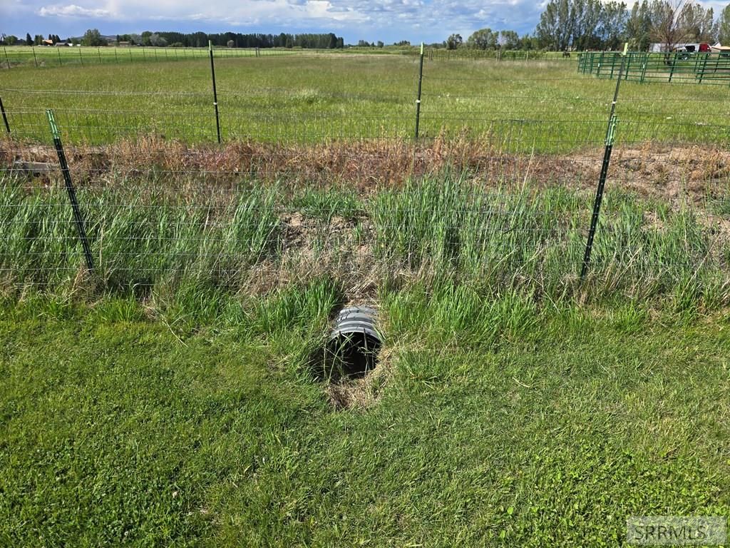 Image 44 of property listing at 3927 E 400 N, Rigby, ID 83442