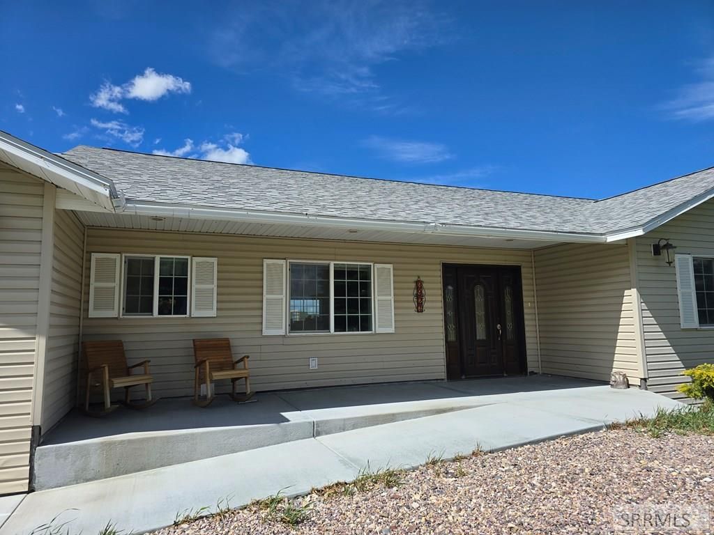 Image 5 of property listing at 3927 E 400 N, Rigby, ID 83442