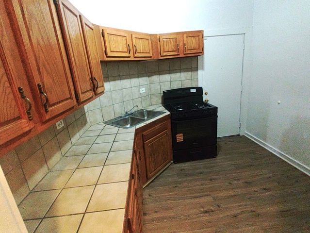 5176 S King Drive 3, Chicago, IL 60615