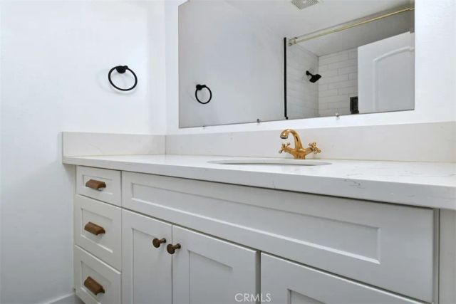 28159 Robin Ave, Saugus, CA 91350