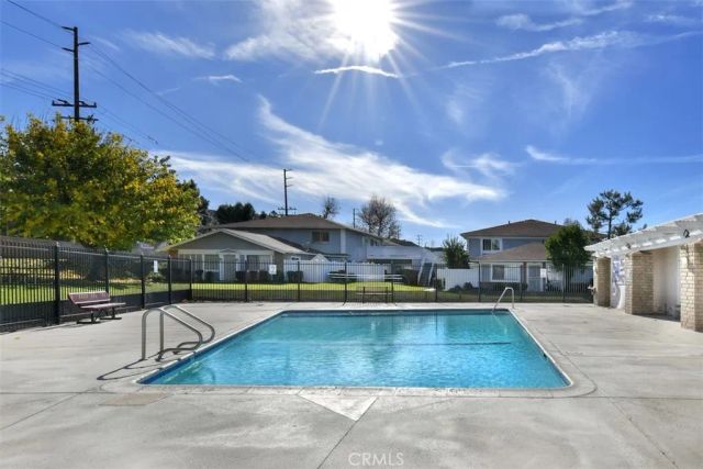 28159 Robin Ave, Saugus, CA 91350