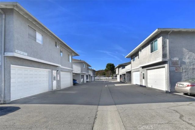 28159 Robin Ave, Saugus, CA 91350