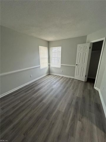 1424 Becks CT, Virginia Beach, VA 23464