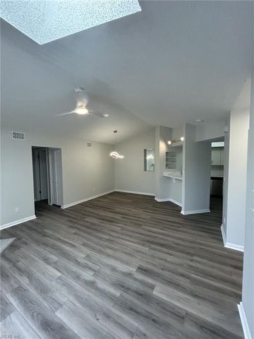 1424 Becks CT, Virginia Beach, VA 23464