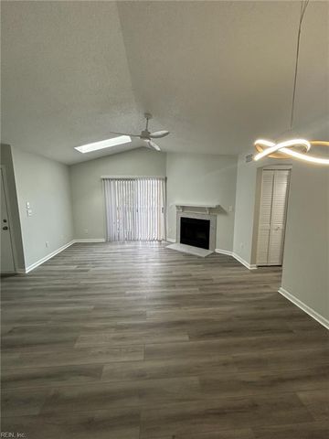 1424 Becks CT, Virginia Beach, VA 23464
