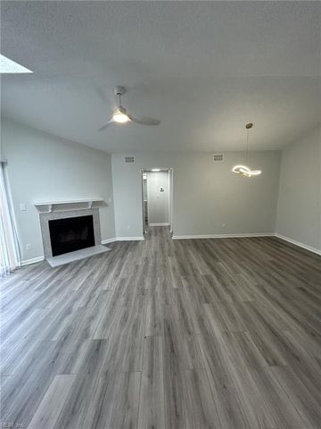 1424 Becks CT, Virginia Beach, VA 23464