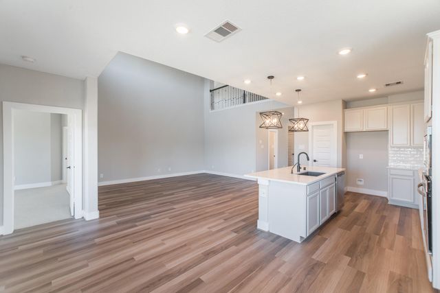 2016 Woodland Park Court, Conroe, TX 77384