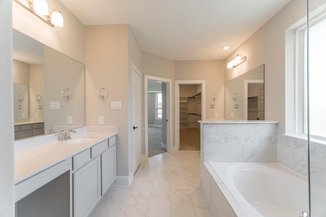 2016 Woodland Park Court, Conroe, TX 77384