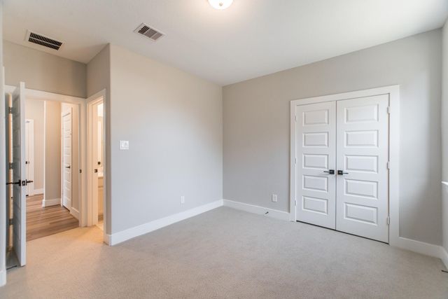 2016 Woodland Park Court, Conroe, TX 77384